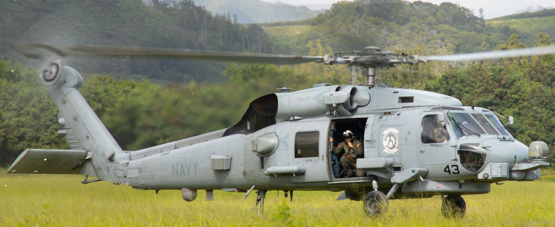 hsm-37 easyriders helicopter maritime strike squadron mh-60r seahawk hawaii 54