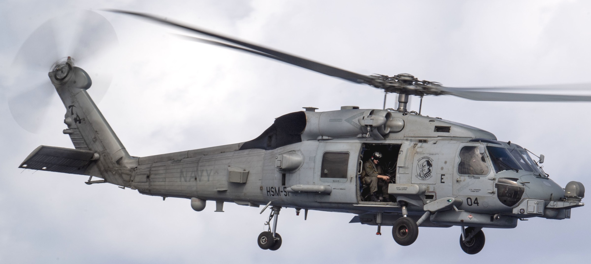 hsm-51 warlords helicopter maritime strike squadron mh-60r seahawk ddg uss dewey 79