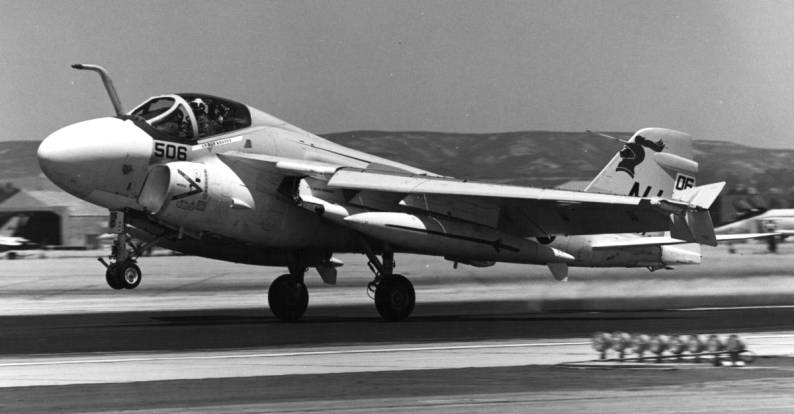 a-6e intruder va-52 knightriders attack squadron cvw-11 uss kitty hawk cv 63