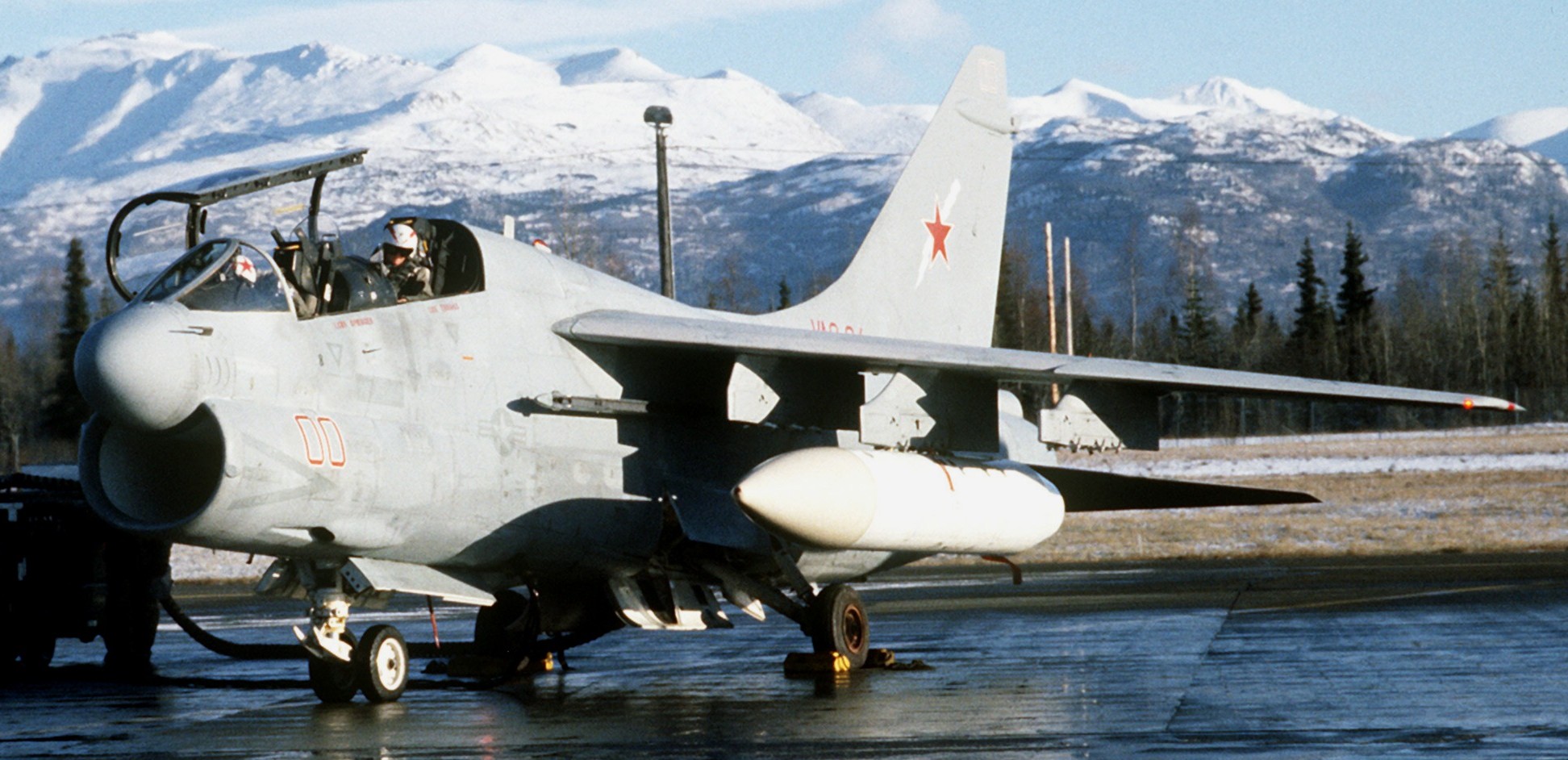 vaq-34 electric horsemen tactical electronic warfare squadron tacelron aggressor us navy ea-7l corsair ii norpacex 87