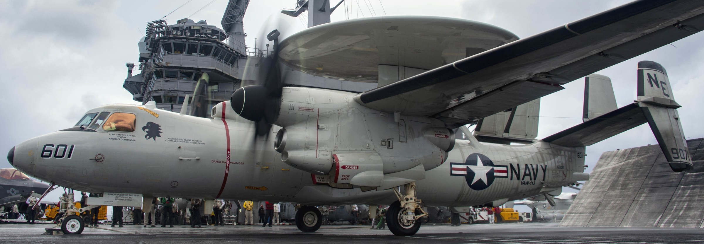 vaw-113 black eagles airborne command control squadron e-2d advanced hawkeye cvw-2 cvn-70 uss carl vinson 126