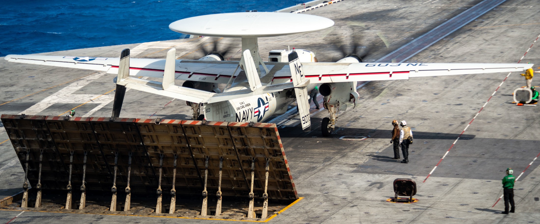 vaw-113 black eagles airborne command control squadron e-2d advanced hawkeye cvw-2 cvn-70 uss carl vinson 137