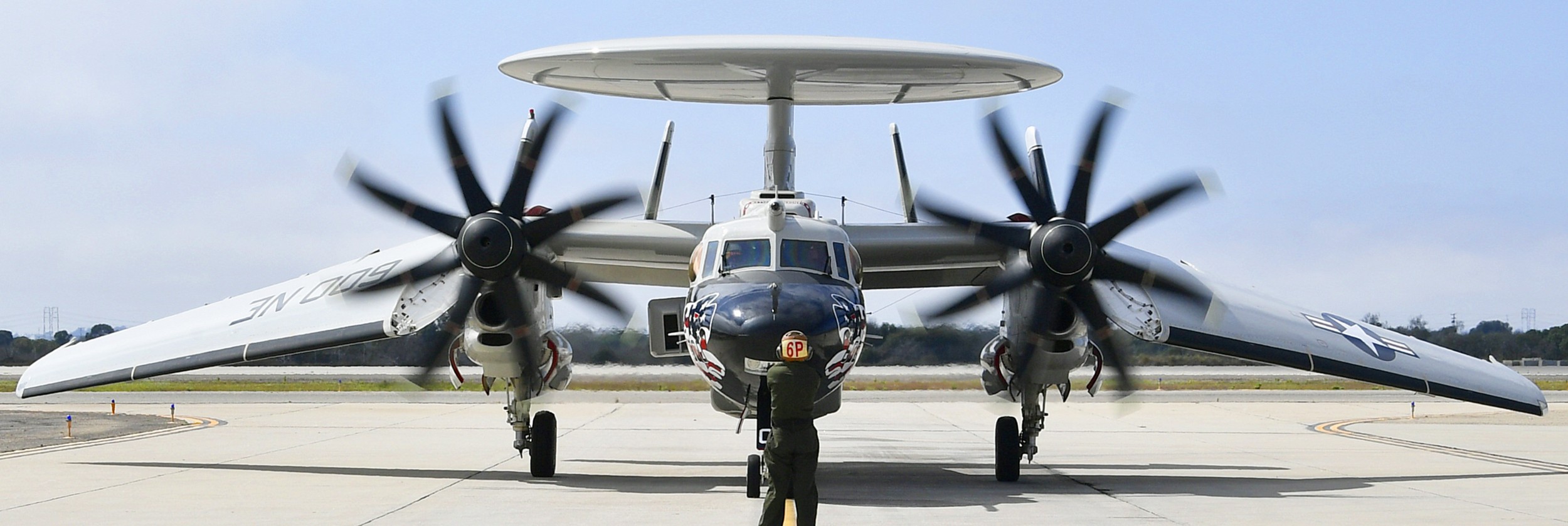 vaw-113 black eagles airborne command control squadron e-2d advanced hawkeye cvw-2 nas point mugu 146