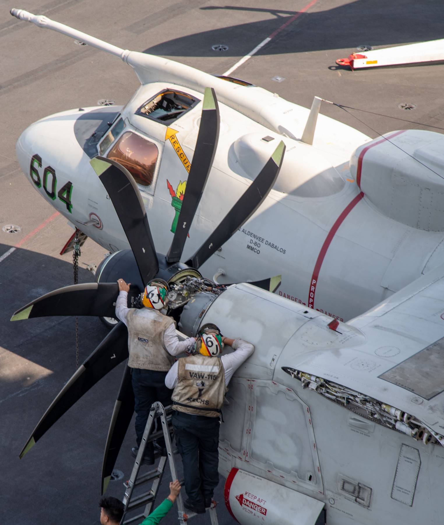 vaw-115 liberty bells airborne command control squadron e-2d advanced hawkeye cvw-11 cvn-71 uss theodore roosevelt 212