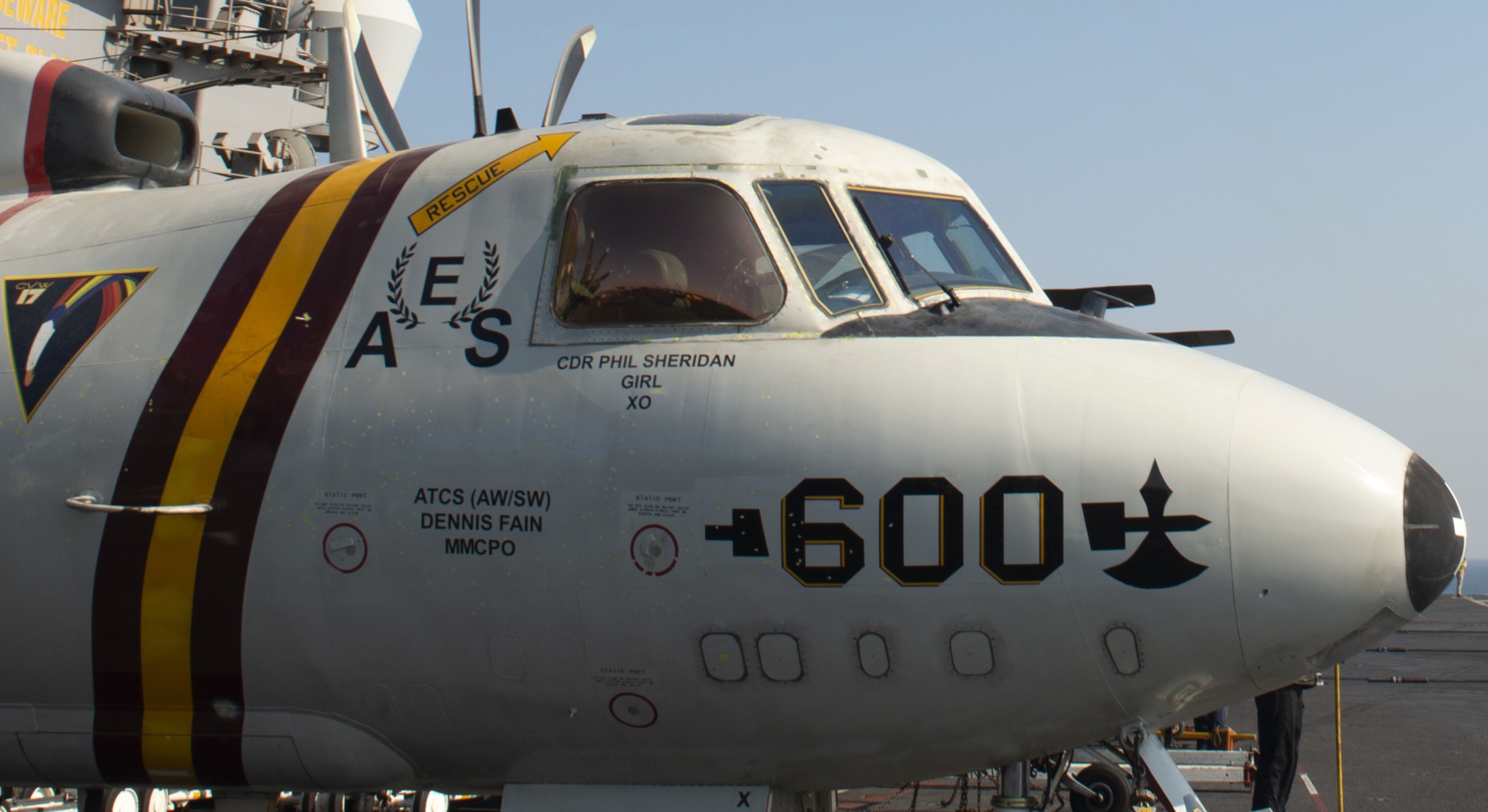 vaw-116 sun kings airborne command control squadron e-2c hawkeye cvw-17 cvn-68 uss nimitz 138