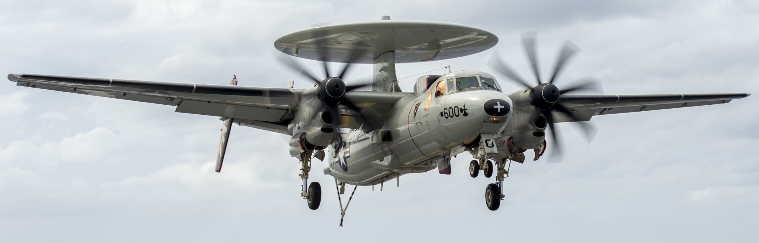 vaw-116 sun kings airborne command control squadron e-2c hawkeye cvw-17 cvn-68 uss nimitz 143