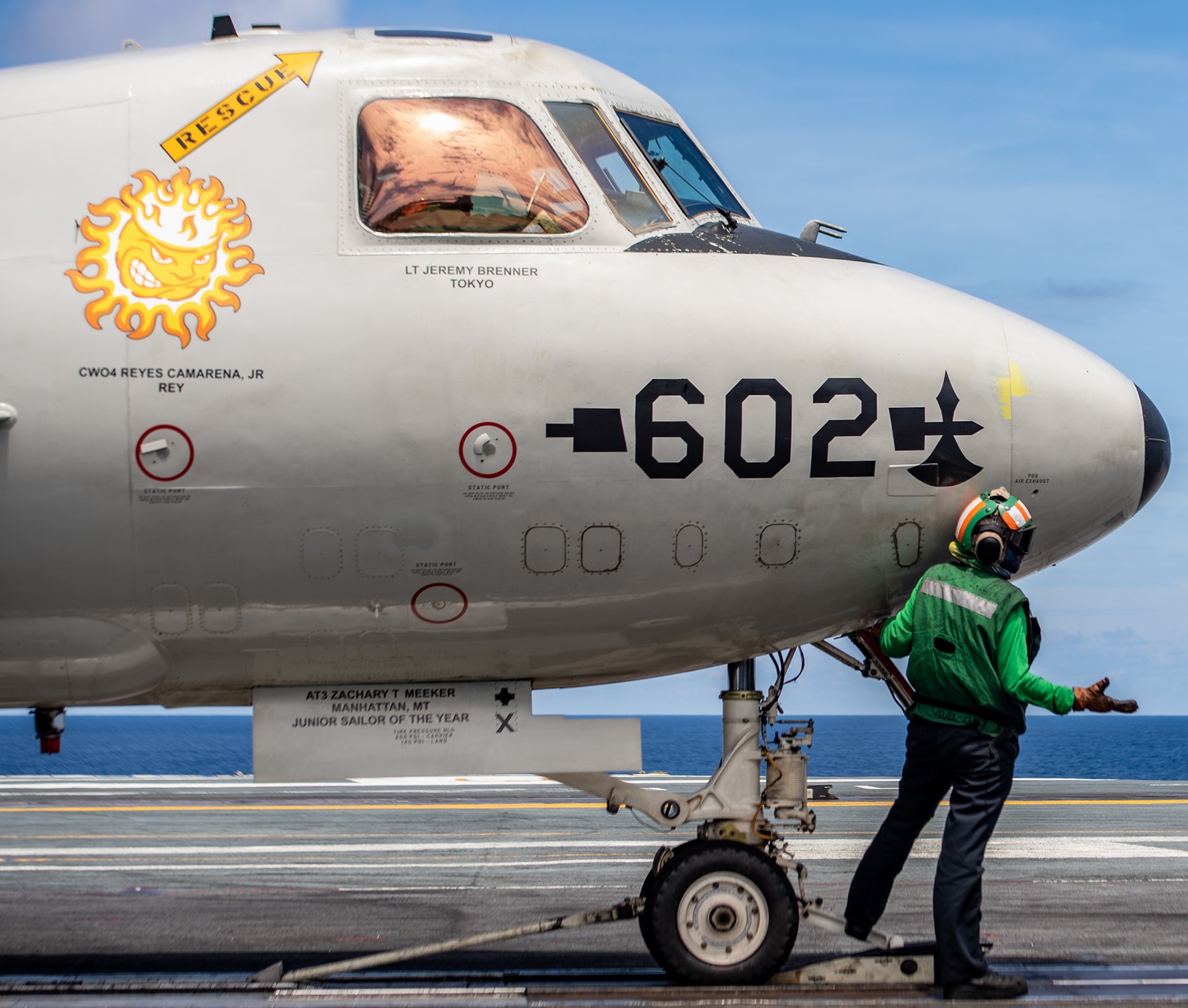 vaw-116 sun kings airborne command control squadron e-2c hawkeye cvw-17 cvn-68 uss nimitz 154