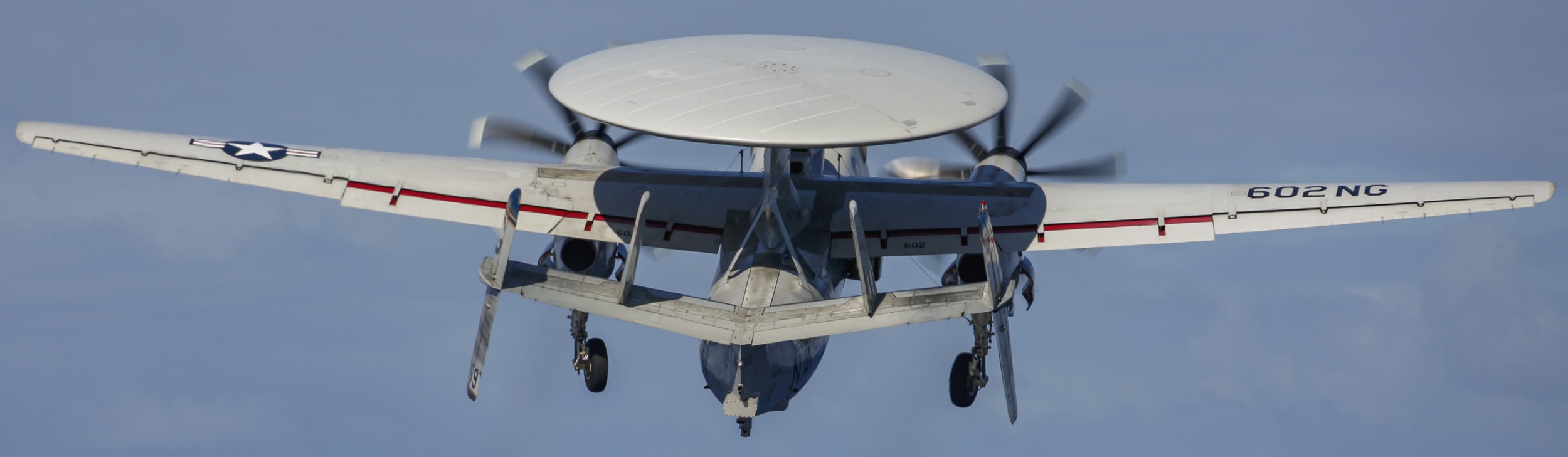 vaw-117 wallbangers airborne command control squadron e-2d advanced hawkeye cvw-9 cvn-72 uss abraham lincoln 193