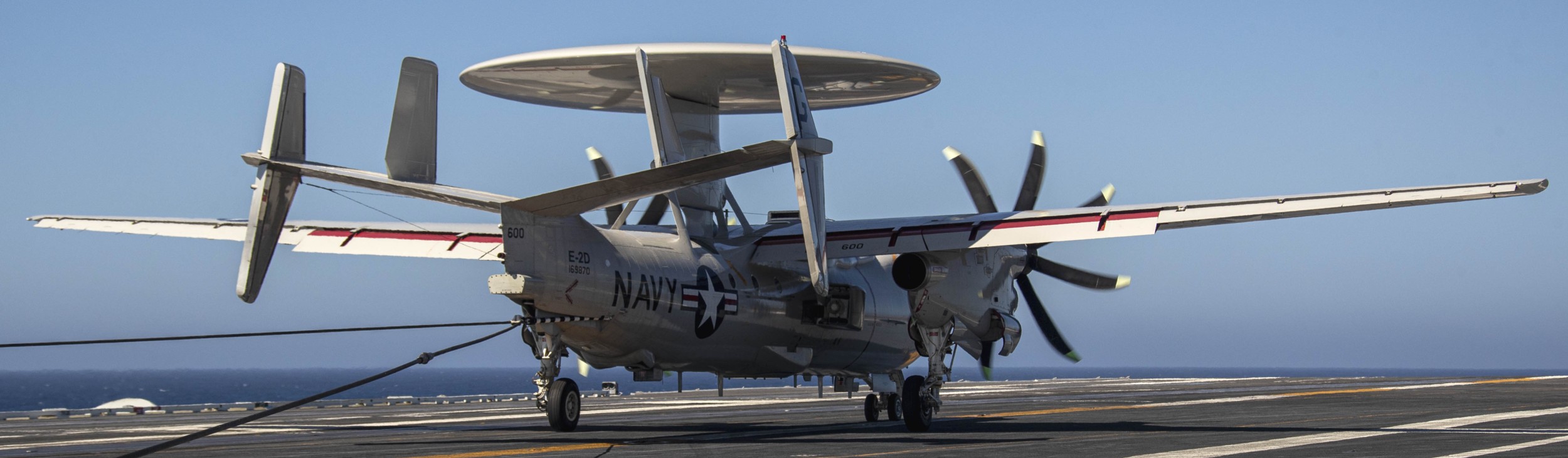 vaw-117 wallbangers airborne command control squadron e-2d advanced hawkeye cvw-9 cvn-72 uss abraham lincoln 206