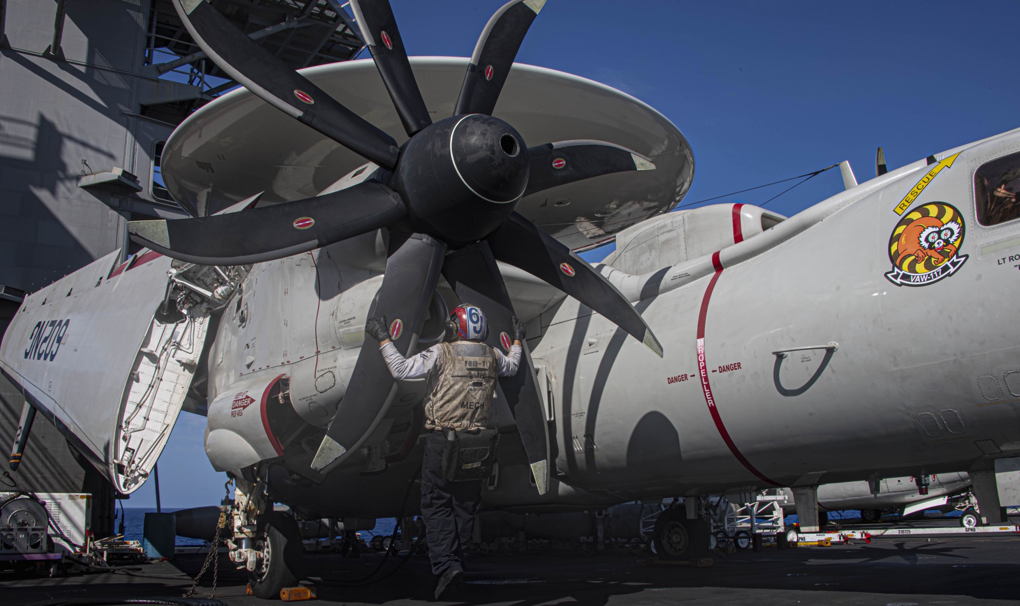 vaw-117 wallbangers airborne command control squadron e-2d advanced hawkeye cvw-9 cvn-72 uss abraham lincoln 2024 210