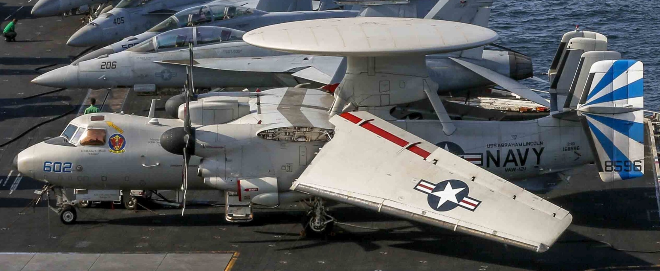 vaw-121 bluetails airborne command and control squadron us navy e-2d advanced hawkeye cvw-7 uss abraham lincoln cvn-72 158