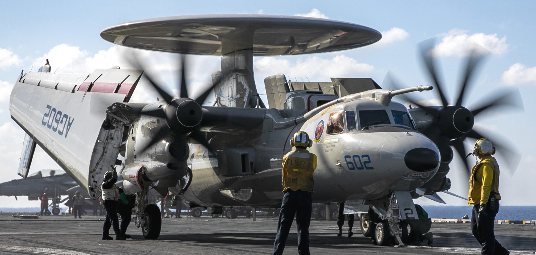 vaw-121 bluetails airborne command control squadron e-2d advanced hawkeye cvw-7 cvn-77 uss george h. w. bush 164