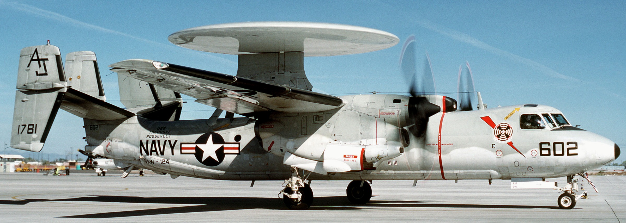 vaw-124 bear aces carrier airborne early warning squadron e-2c hawkeye nas fallon nevada 1988 08