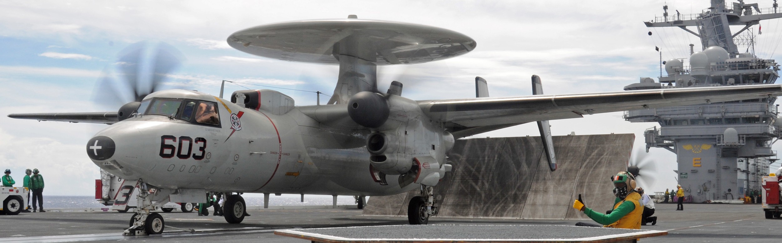 vaw-124 bear aces airborne command control squadron e-2c hawkeye cvn-77 uss george h. w. bush 82