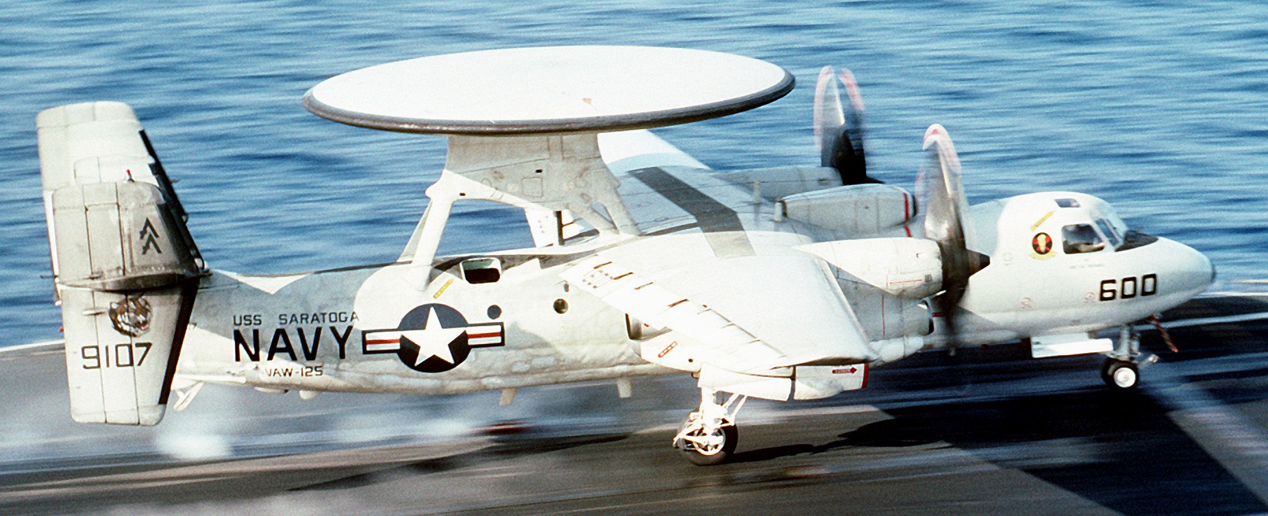 vaw-125 tigertails carrier airborne early warning squadron e-2c hawkeye cvw-17 cv-60 uss saratoga 03