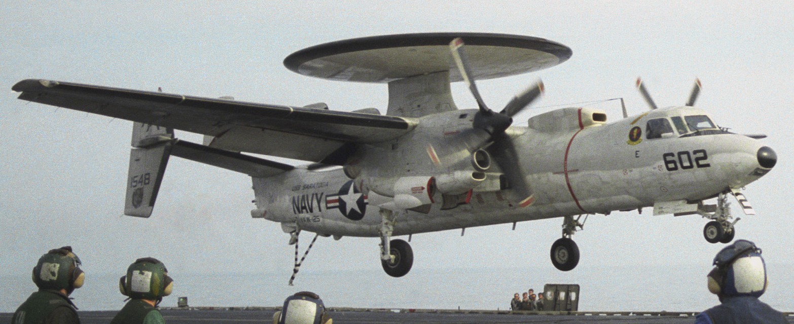 vaw-125 tigertails carrier airborne early warning squadron e-2c hawkeye cvw-17 cv-60 uss saratoga 1986 12