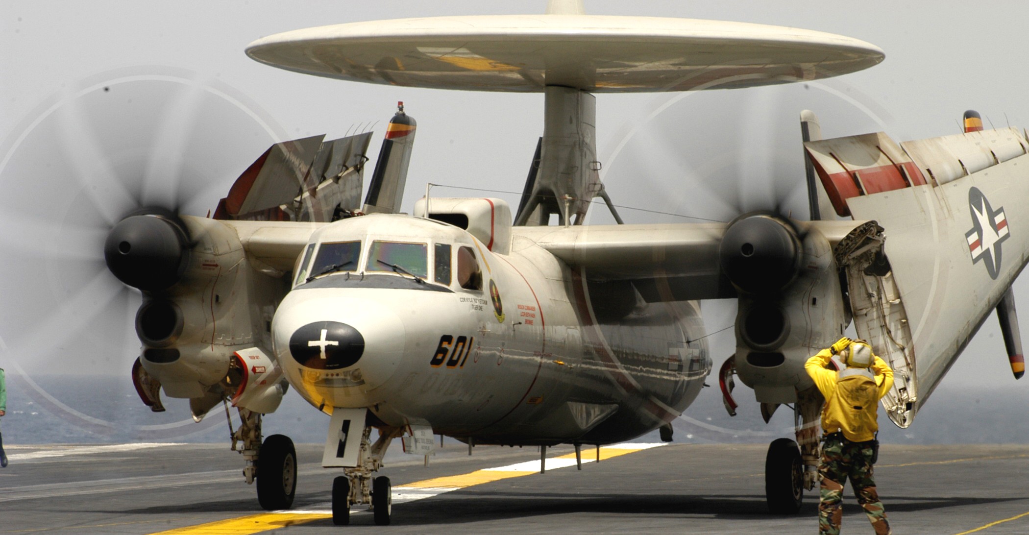 vaw-125 tigertails carrier airborne early warning squadron e-2c hawkeye cvw-7 cvn-69 uss dwight d. eisenhower 2007 39