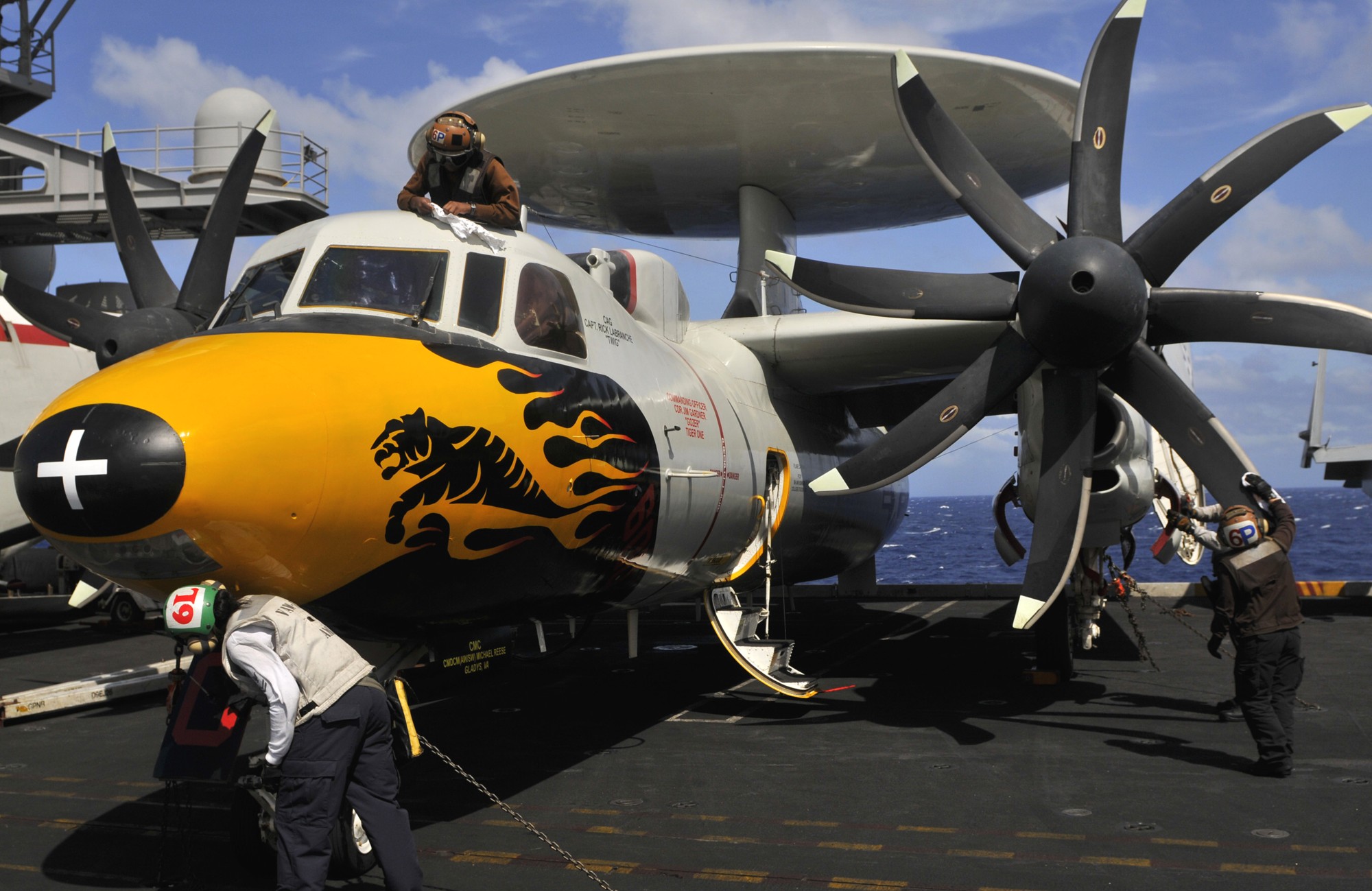 vaw-125 tigertails carrier airborne early warning squadron e-2c hawkeye cvw-17 cvn-70 uss carl vinson 2012 53