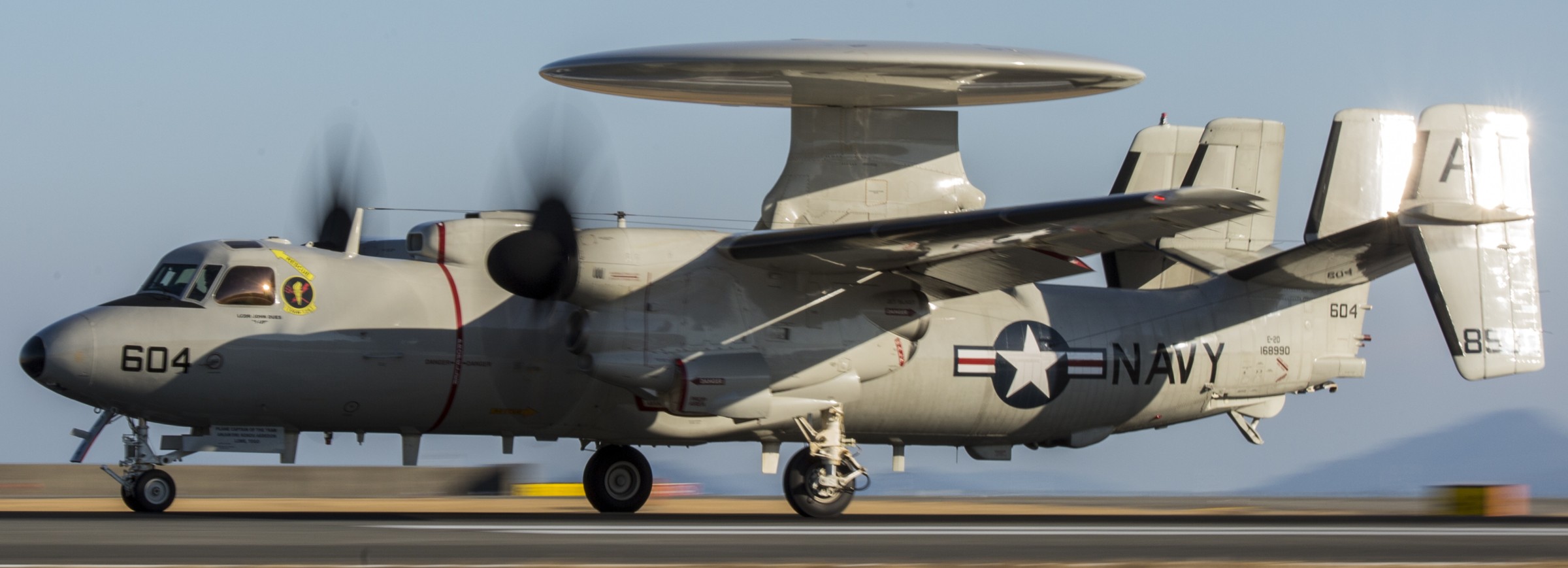 vaw-125 tigertails carrier airborne early warning squadron e-2d advanced hawkeye mcas iwakuni japan 62