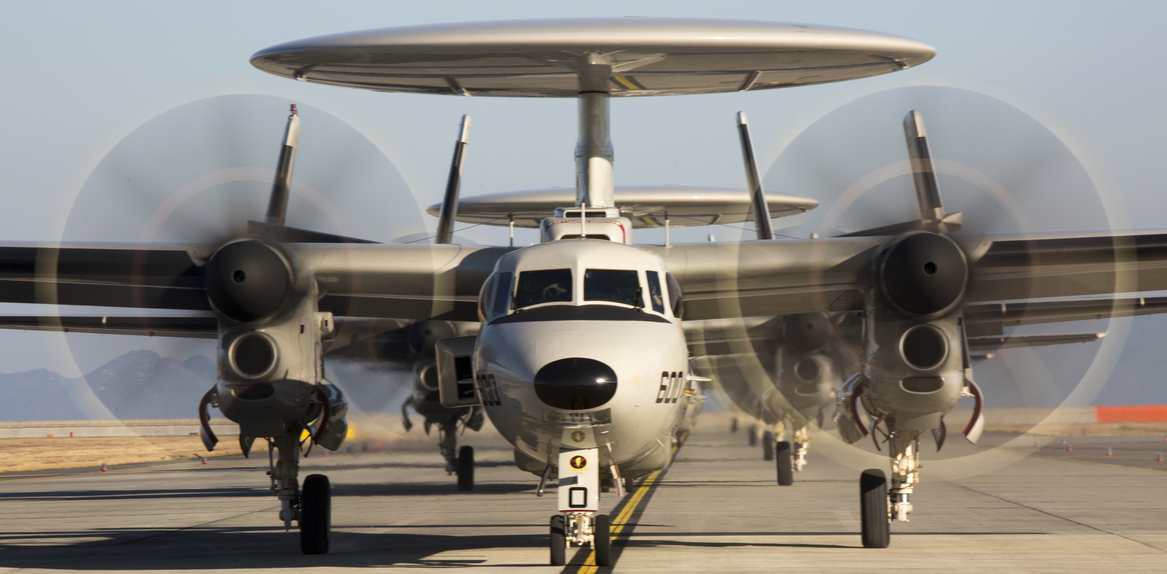 vaw-125 tigertails carrier airborne early warning squadron e-2d advanced hawkeye mcas iwakuni japan 75