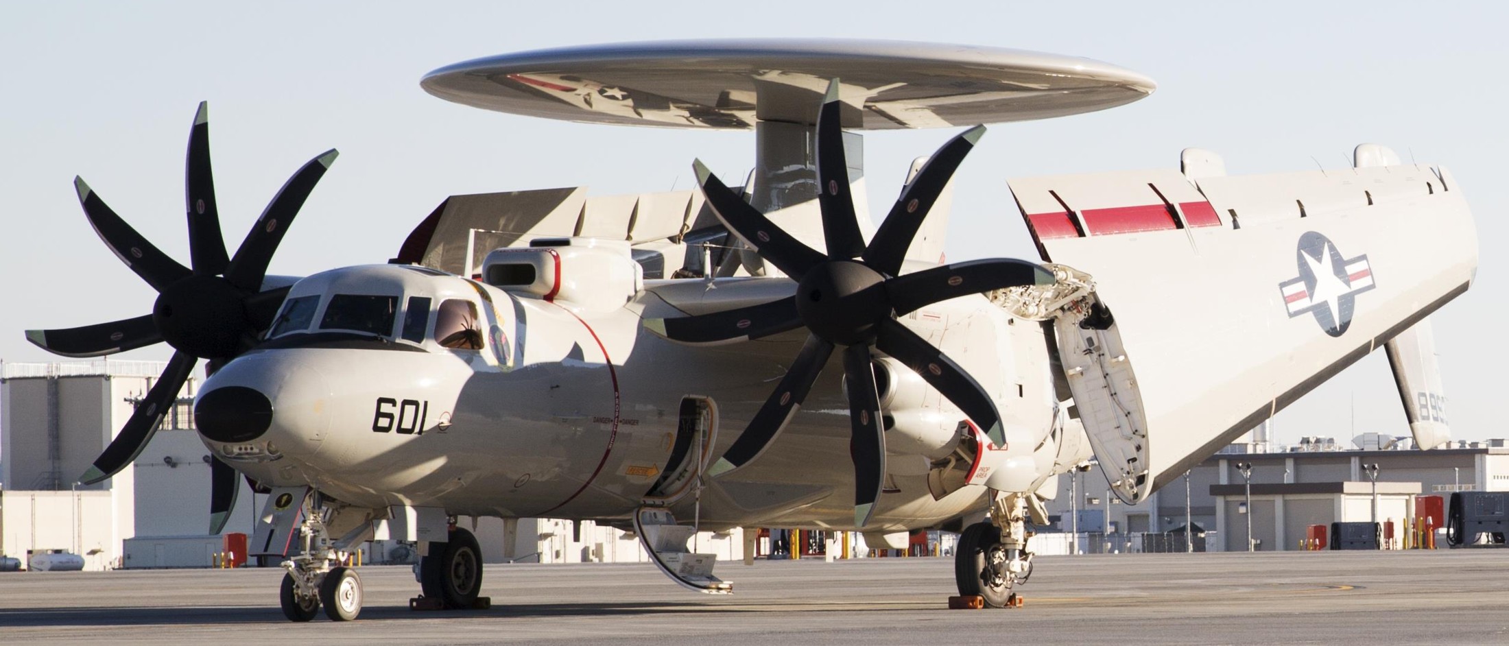 vaw-125 tigertails carrier airborne early warning squadron e-2d advanced hawkeye mcas iwakuni japan 2017 78