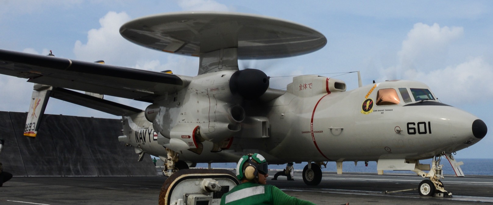 vaw-125 tigertails carrier airborne early warning squadron e-2d advanced hawkeye cvw-5 cvn-76 uss ronald reagan 84