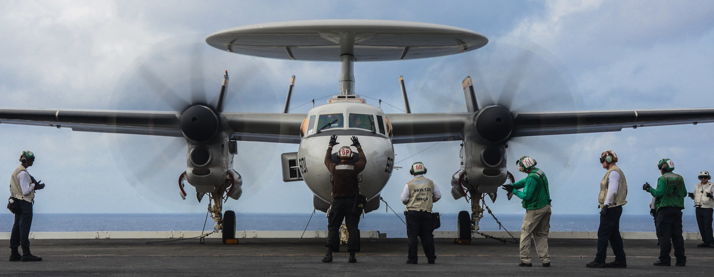 vaw-125 tigertails carrier airborne early warning squadron e-2d advanced hawkeye cvw-5 cvn-76 uss ronald reagan 85