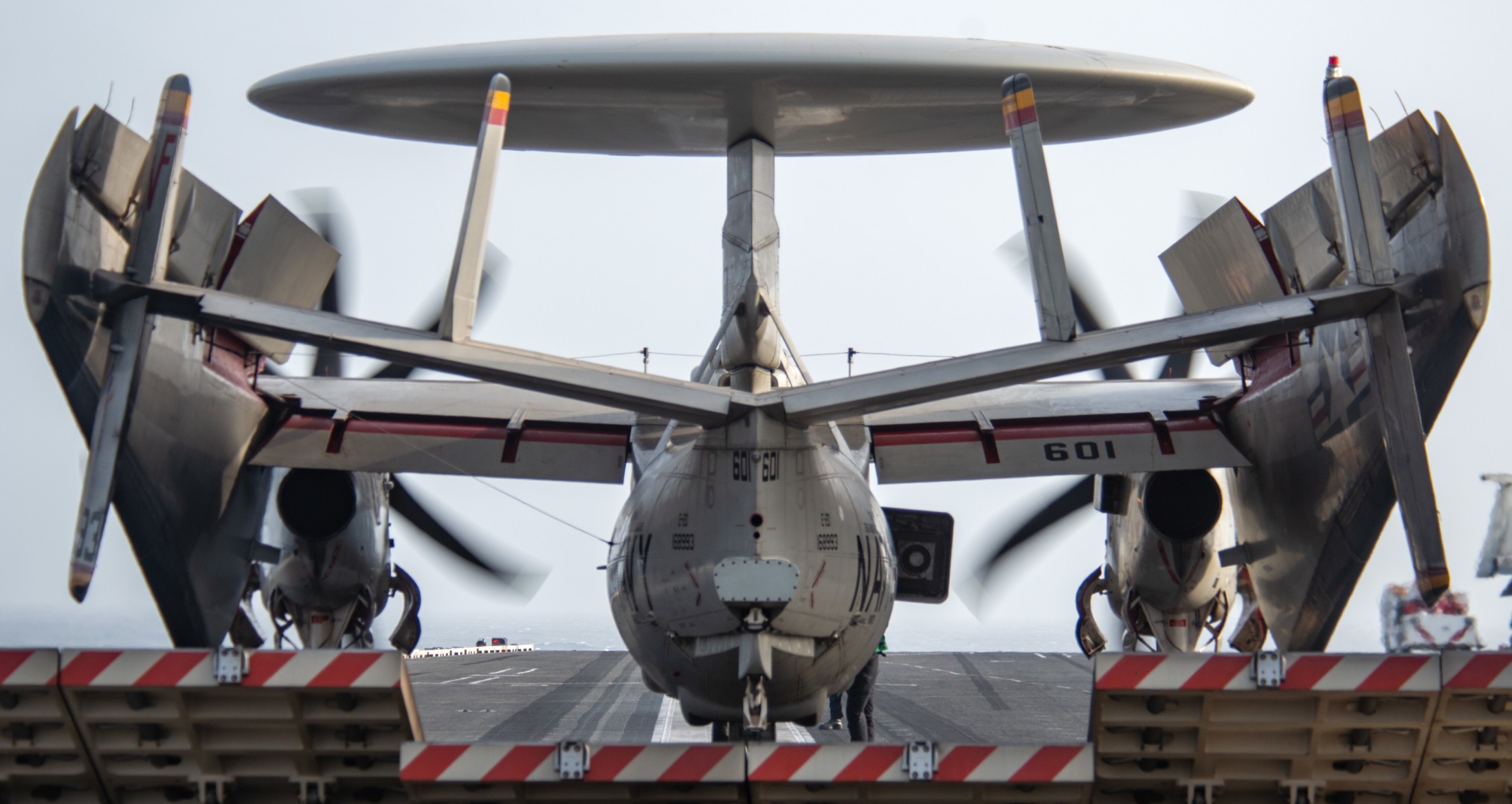 vaw-125 tigertails airborne command control squadron e-2d advanced hawkeye cvw-5 cvn-76 uss ronald reagan 104