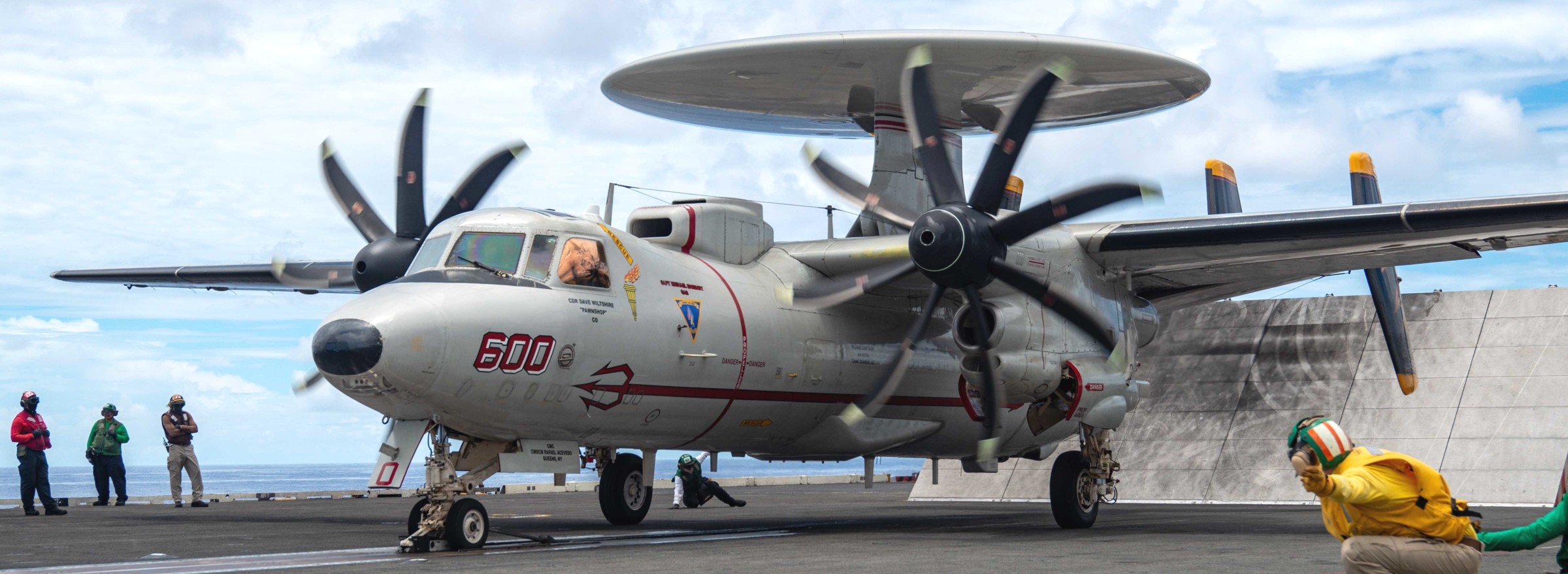 vaw-125 tigertails airborne command control squadron e-2d advanced hawkeye cvw-5 cvn-76 uss ronald reagan 114