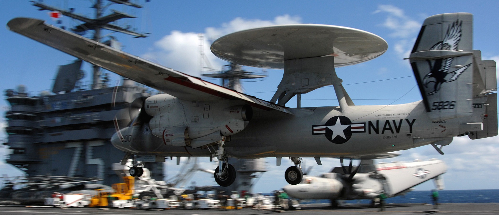 vaw-126 seahawks carrier airborne early warning squadron e-2c hawkeye cvw-3 cvn-75 uss harry s. truman 2007 44