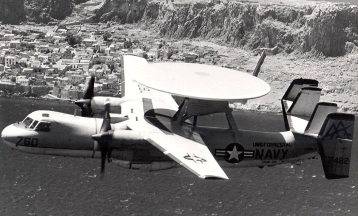 vaw-126 seahawks carrier airborne early warning squadron e-2b hawkeye cvw-17 cva-59 uss forrestal 123