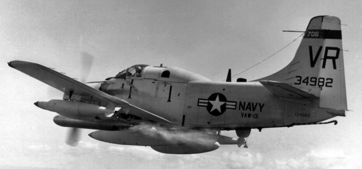 vaw-13 zappers carrier airborne early warning squadron us navy douglas ea-1f skyraider 06