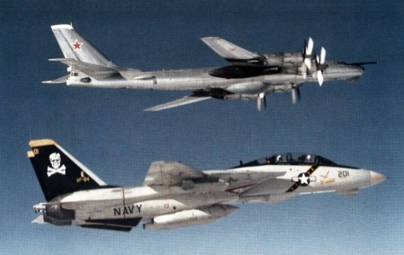 fighter squadron vf-84 jolly rogers f-14 tomcat sovjet tupolev tu-95 bear