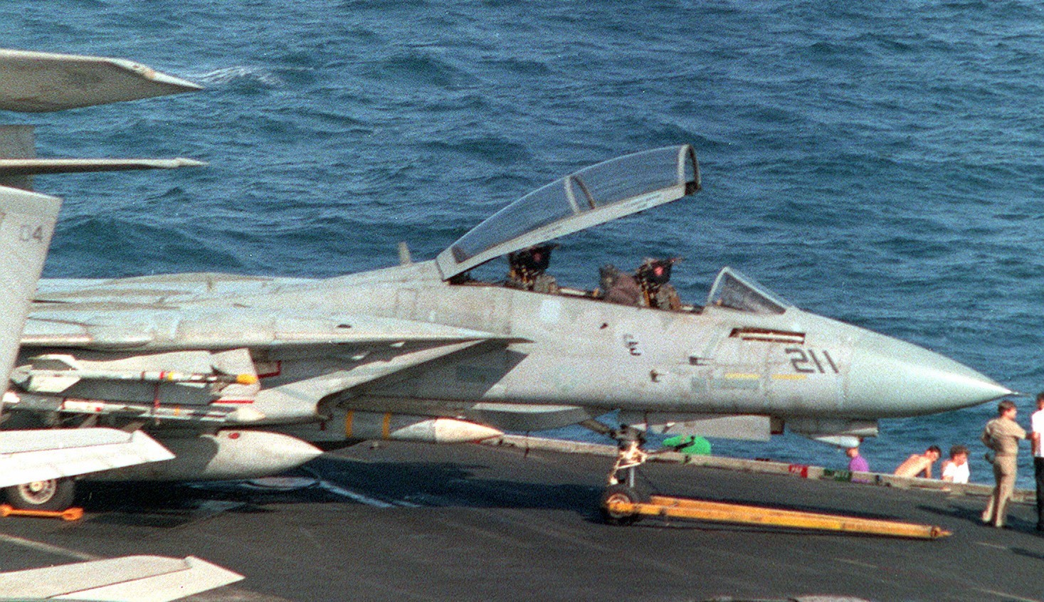 vf-2 bounty hunters fighter squadron fitron f-14a tomcat carrier air wing cvw-2 uss ranger cv-61 95