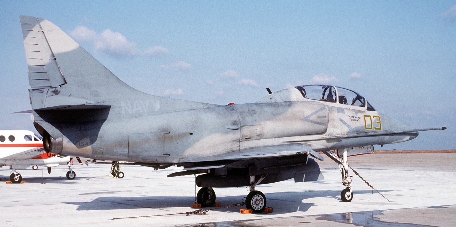 fighter squadron vf-45 blackbirds ta-4j skyhawk 30