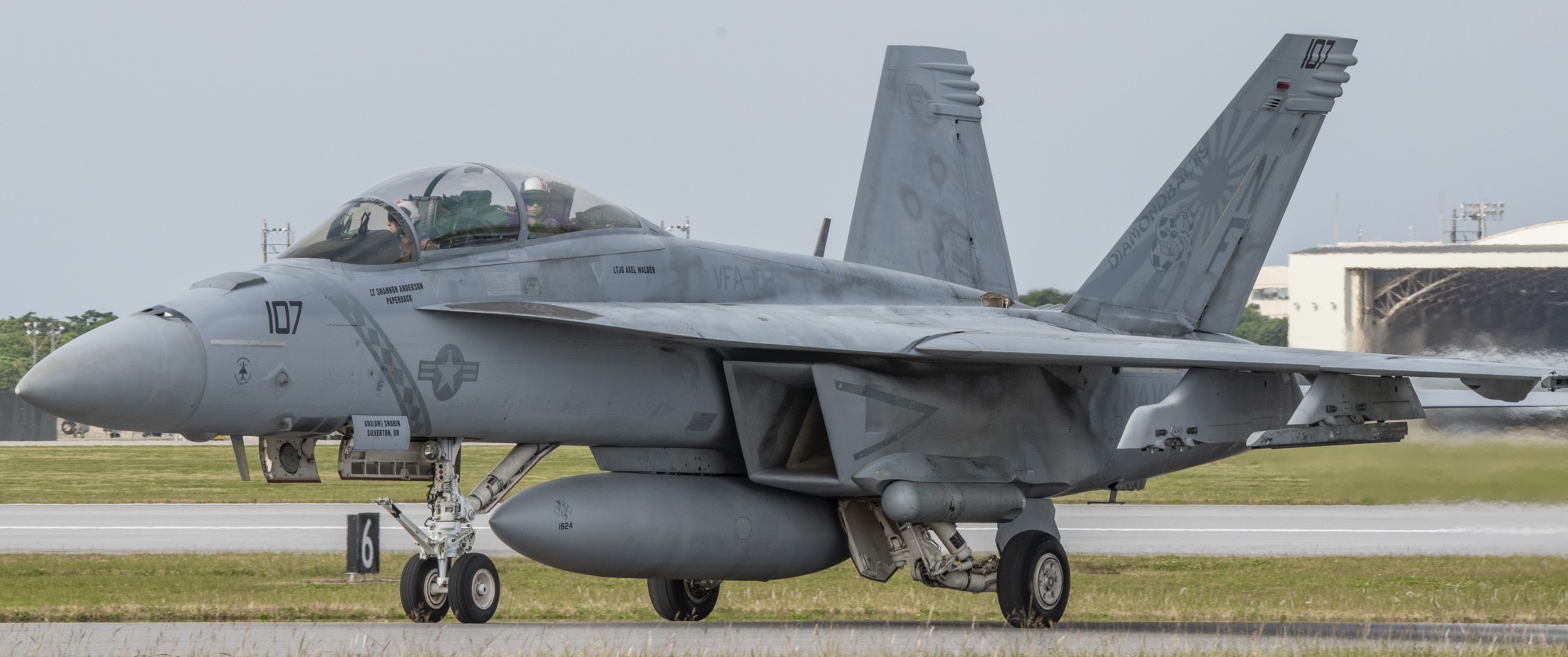 vfa-102 diamondbacks strike fighter squadron f/a-18f super hornet kadena air base japan cvw-5 24