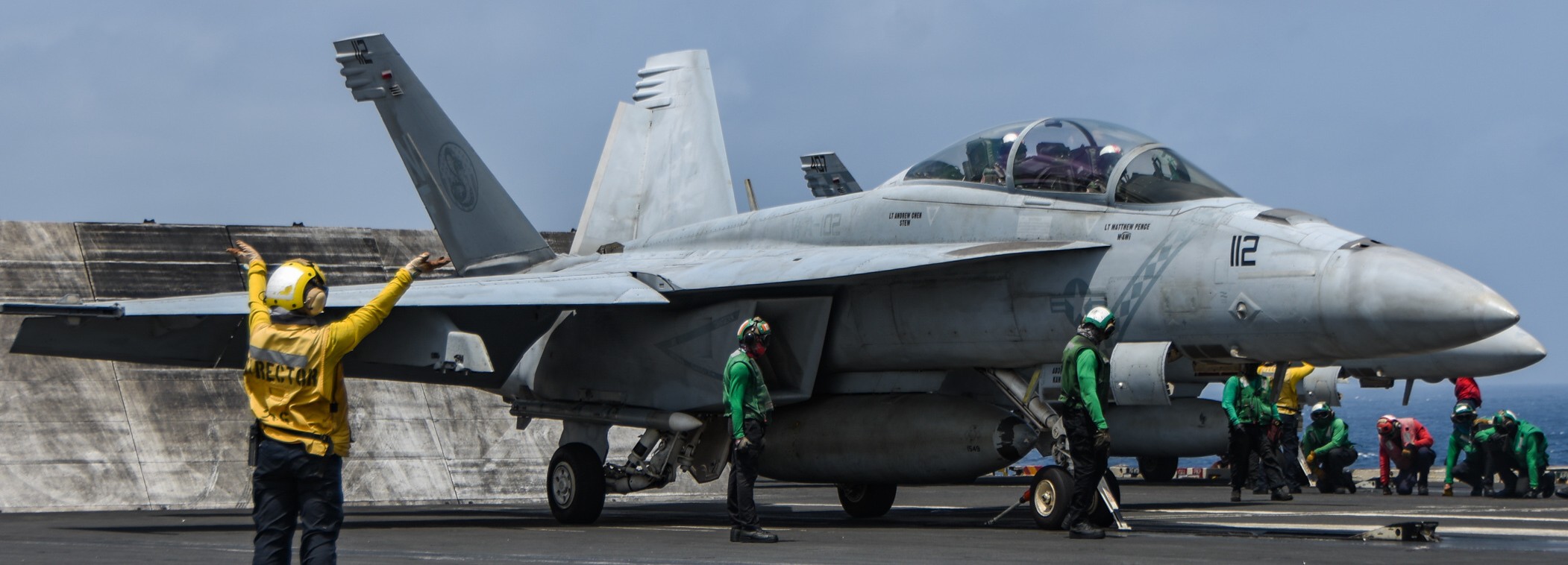 vfa-102 diamondbacks strike fighter squadron f/a-18f super hornet cvw-5 cvn-76 uss ronald reagan 37