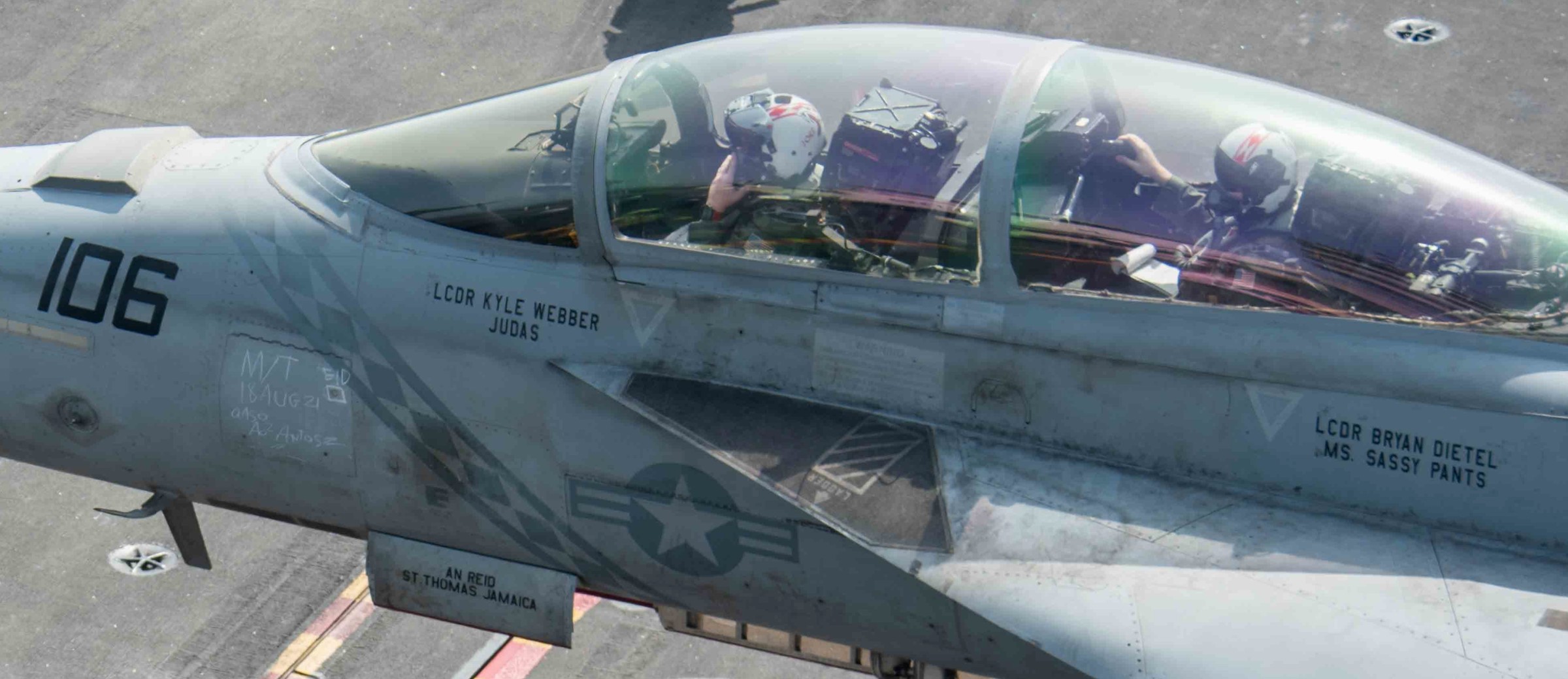 vfa-102 diamondbacks strike fighter squadron f/a-18f super hornet cvw-5 cvn-76 uss ronald reagan cockpit view 39