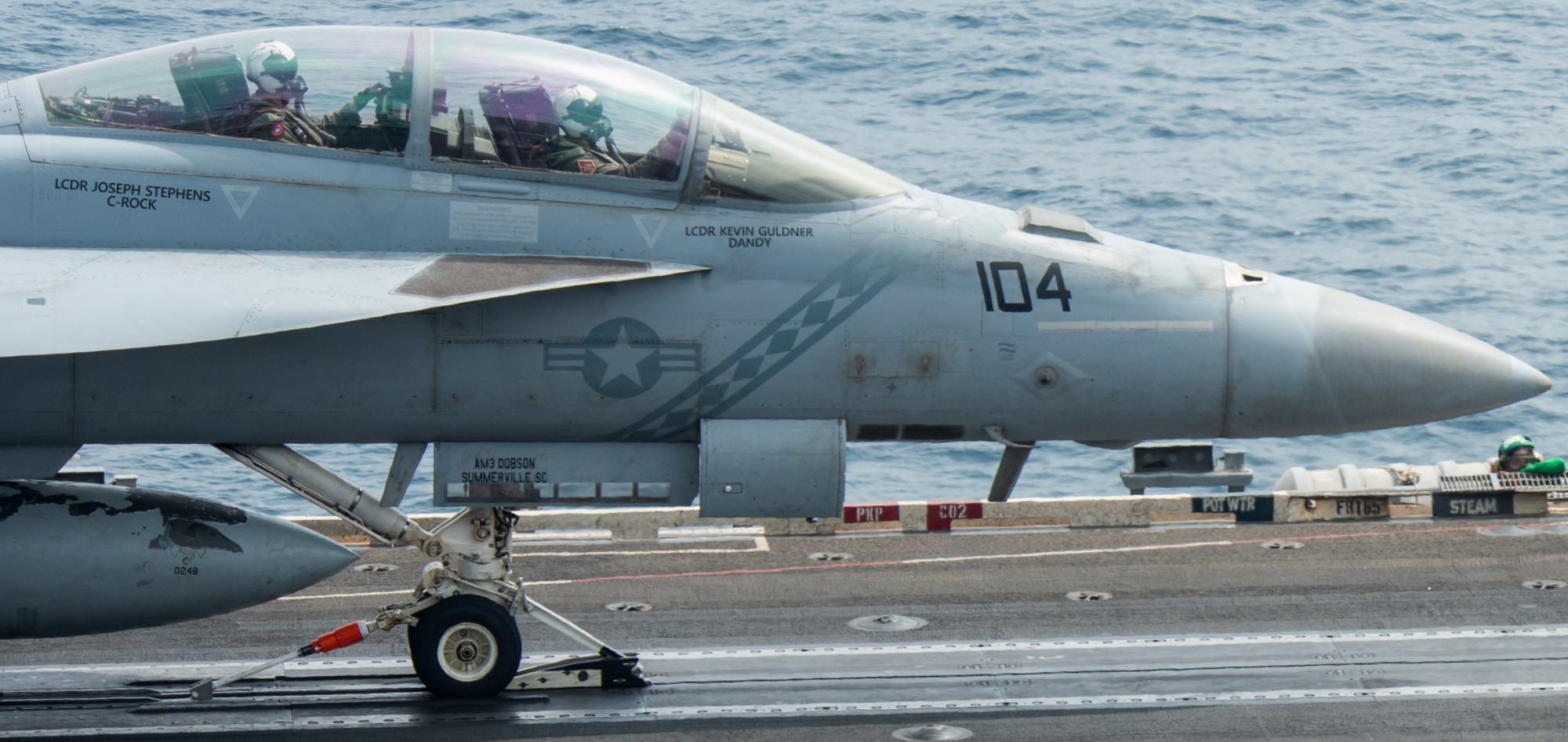 vfa-102 diamondbacks strike fighter squadron f/a-18f super hornet cvw-5 cvn-76 uss ronald reagan 42