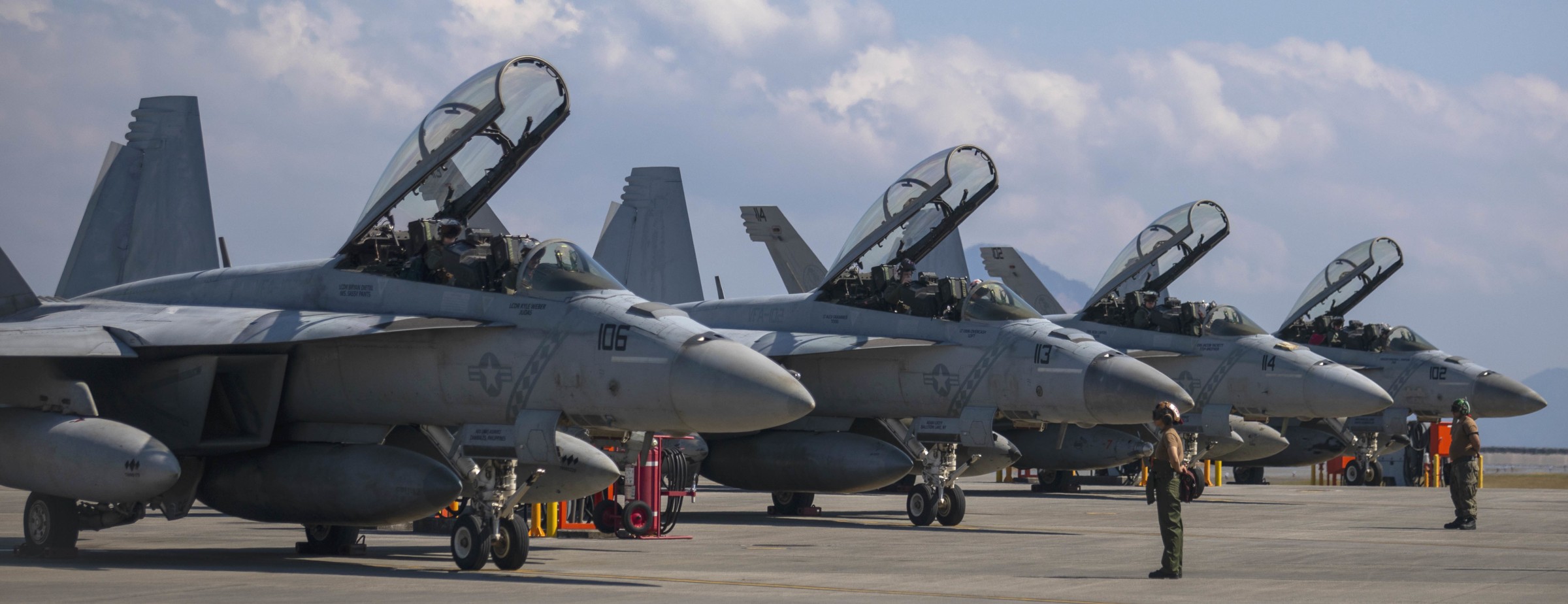 vfa-102 diamondbacks strike fighter squadron f/a-18f super hornet cvw-5 mcas iwakuni japan 2021 44