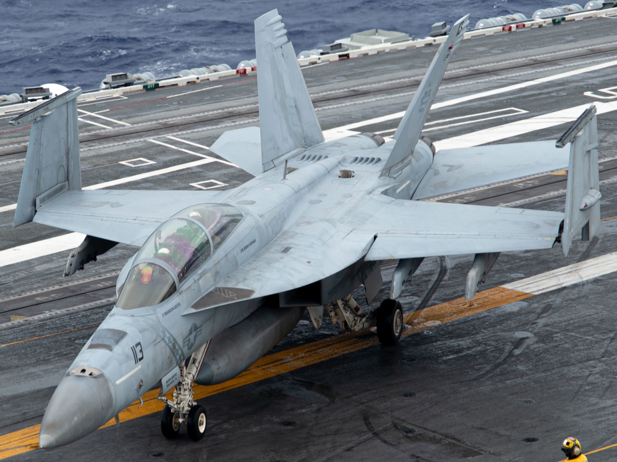 vfa-102 diamondbacks strike fighter squadron f/a-18f super hornet cvw-5 cvn-76 uss ronald reagan 47