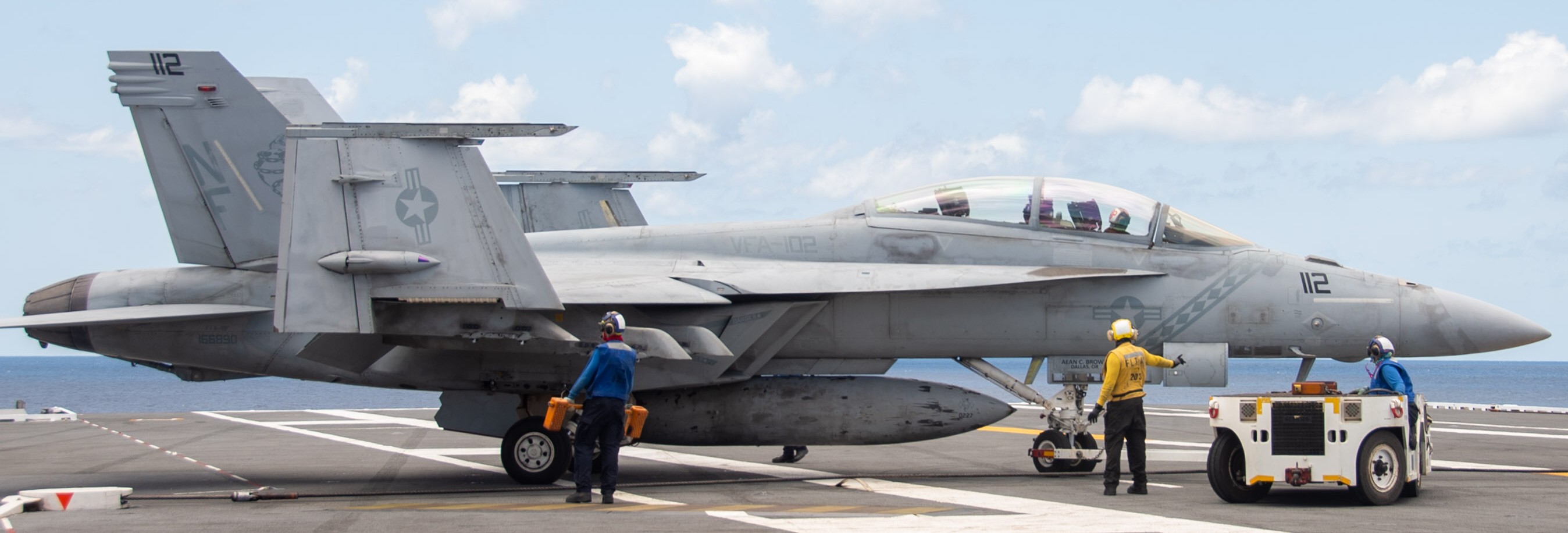 vfa-102 diamondbacks strike fighter squadron f/a-18f super hornet cvw-5 cvn-76 uss ronald reagan 61