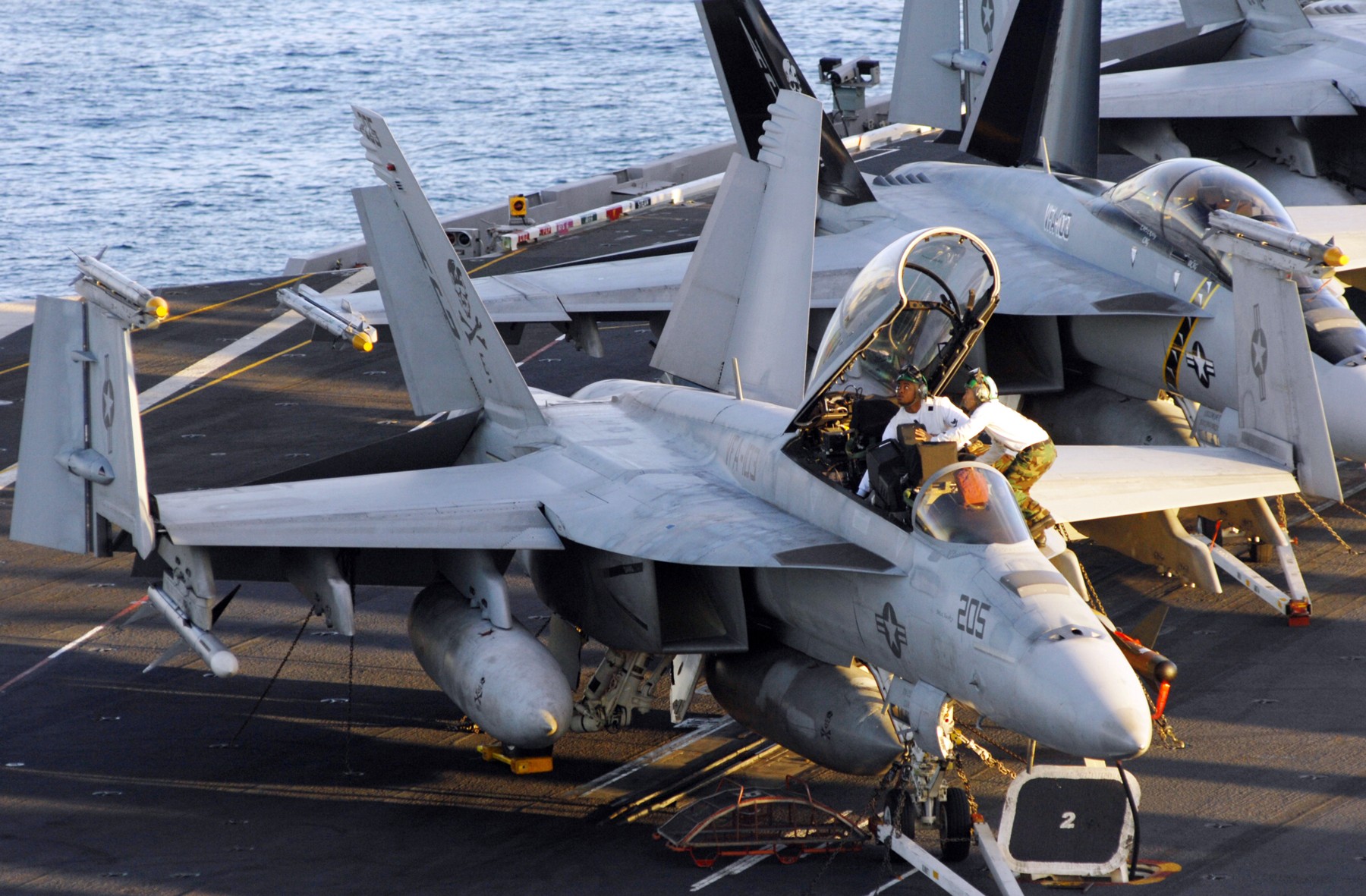 vfa-103 jolly rogers strike fighter squadron f/a-18f super hornet cvw-7 cvn-69 uss dwight d. eisenhower 12