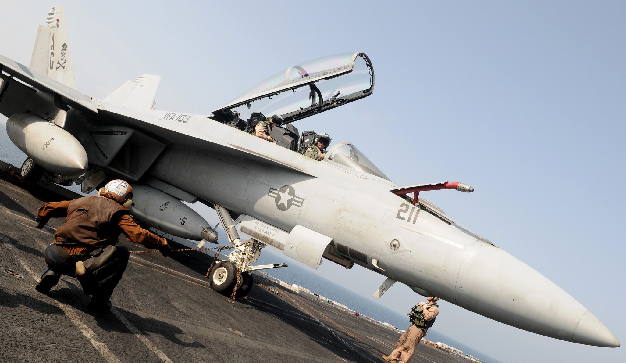 vfa-103 jolly rogers strike fighter squadron f/a-18f super hornet cvw-7 cvn-69 uss dwight d. eisenhower 14