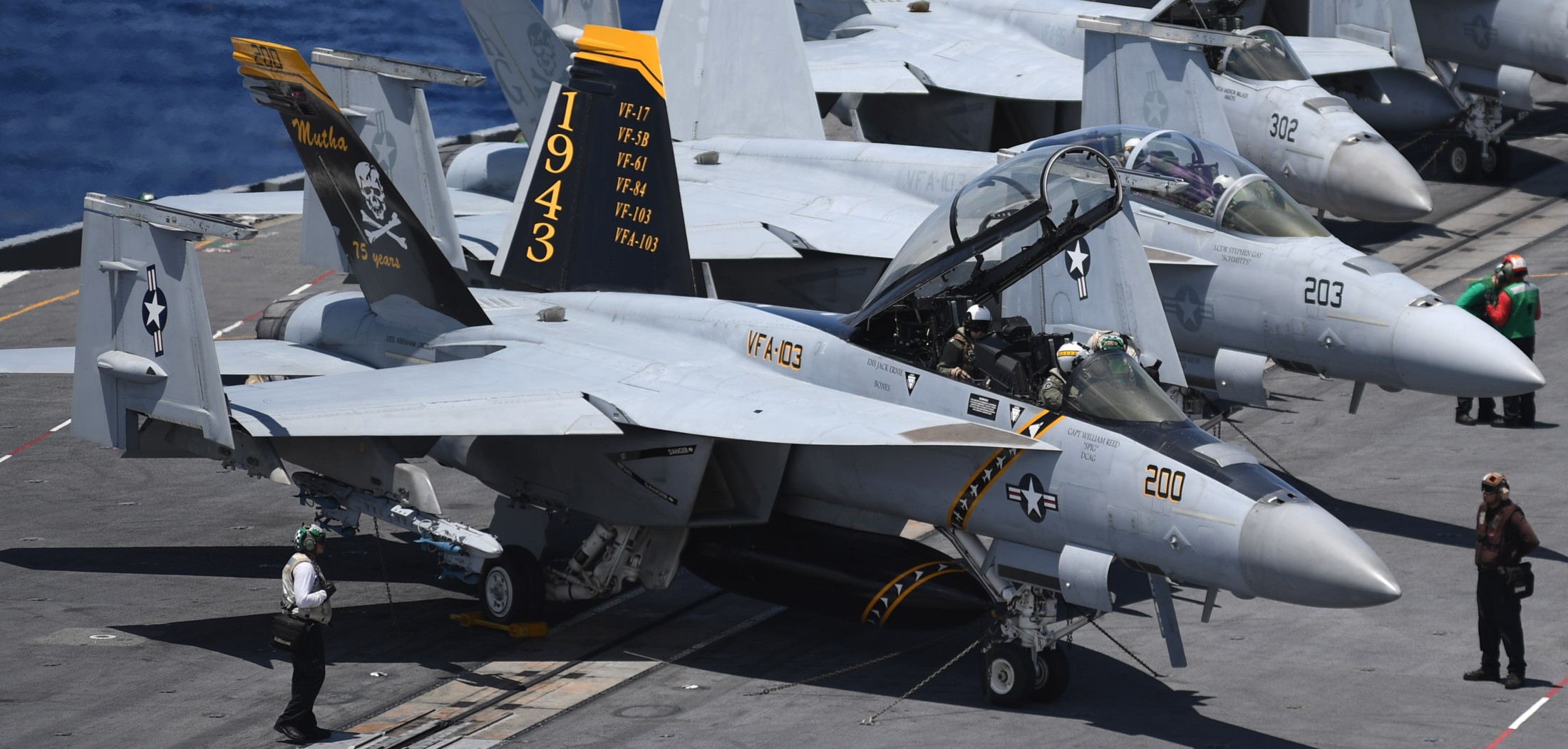 vfa-103 jolly rogers strike fighter squadron f/a-18f super hornet us navy nas oceana 41x