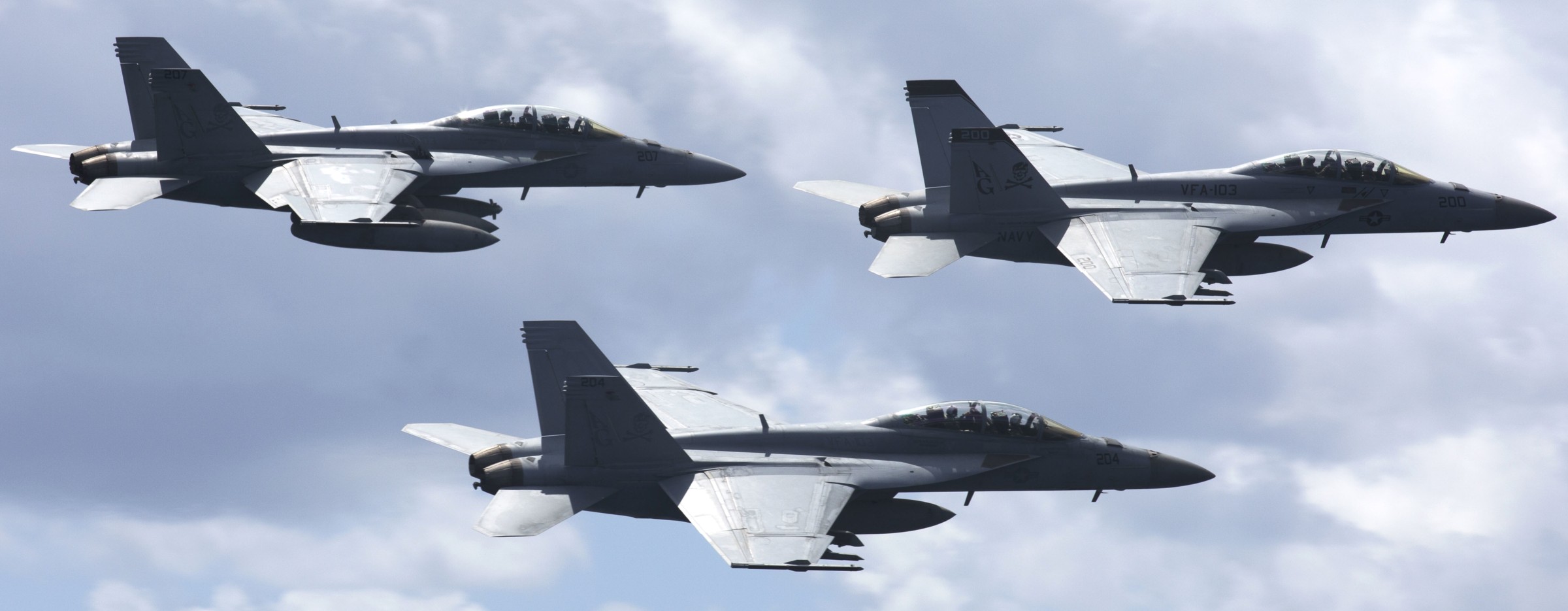 vfa-103 jolly rogers strike fighter squadron f/a-18f super hornet cvw-7 cvn-72 uss abraham lincoln 51