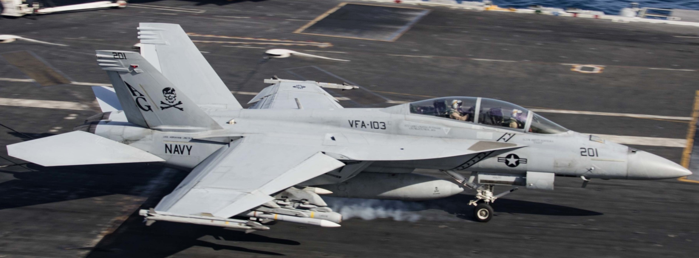 vfa-103 jolly rogers strike fighter squadron f/a-18f super hornet cvw-7 cvn-72 uss abraham lincoln 52