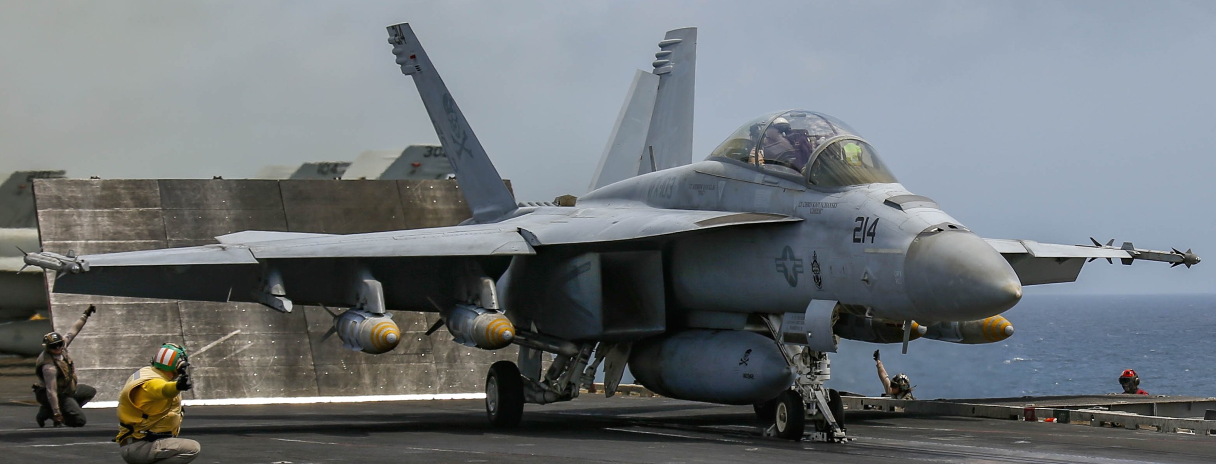 vfa-103 jolly rogers strike fighter squadron f/a-18f super hornet cvw-7 cvn-72 uss abraham lincoln 2019 59