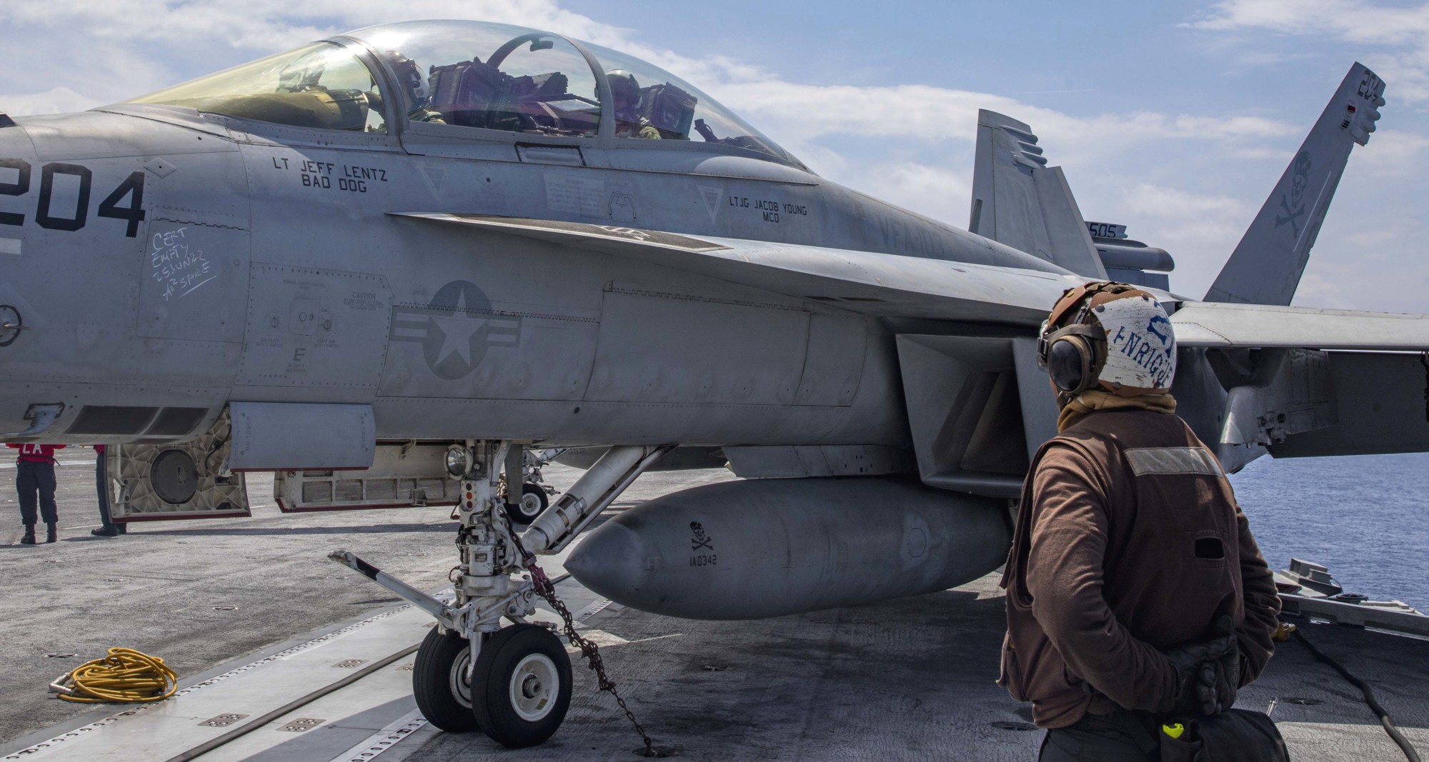 vfa-103 jolly rogers strike fighter squadron f/a-18f super hornet cvw-7 cvn-77 uss george h. w. bush 81