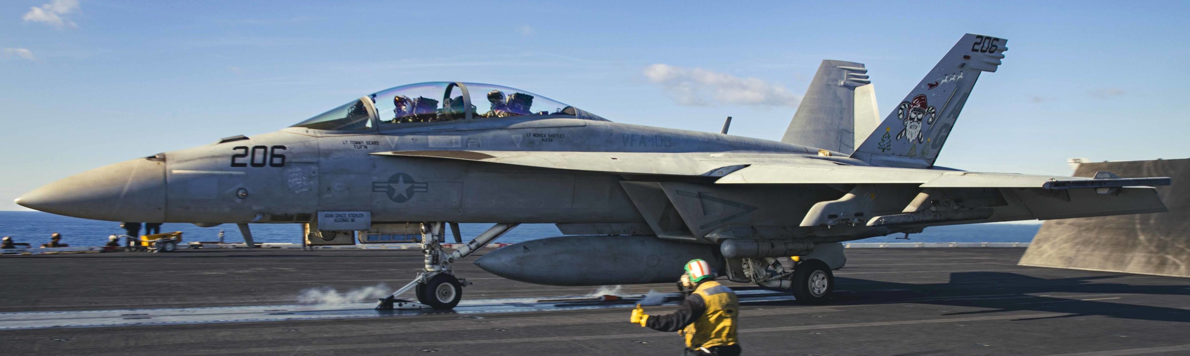 vfa-103 jolly rogers strike fighter squadron f/a-18f super hornet cvw-7 cvn-77 uss george h. w. bush 88